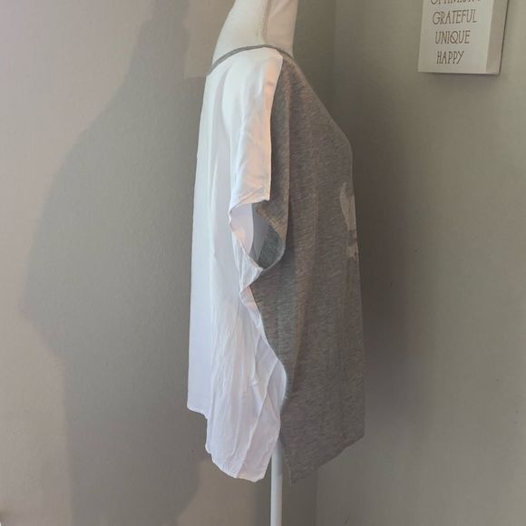 Drew Clothing Graphic Top - Picture 2 of 5